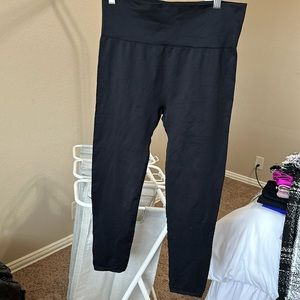 Fabletics High Waisted Seamless Legging |Size M